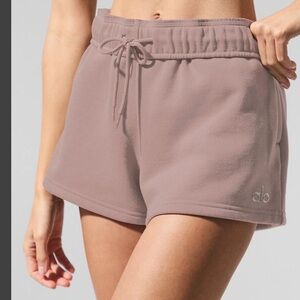 Alo Yoga Accolade High Rise Sweat Shorts Taupe Nude 3” Sz S